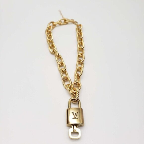 Authentic Louis Vuitton Lock & Key with Unbranded Gold Plated Chain Necklace - Picture 8 of 10